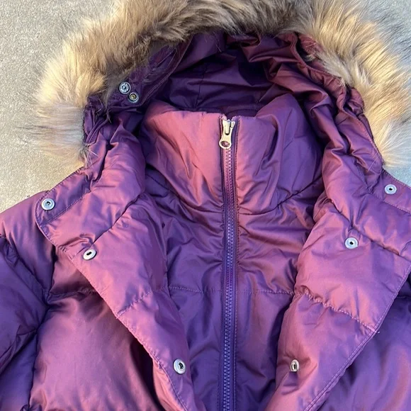 NWT The North Face Women's New Dealio Down Short Puffer Jacket - BlackBerry Wine - Picture 3 of 8